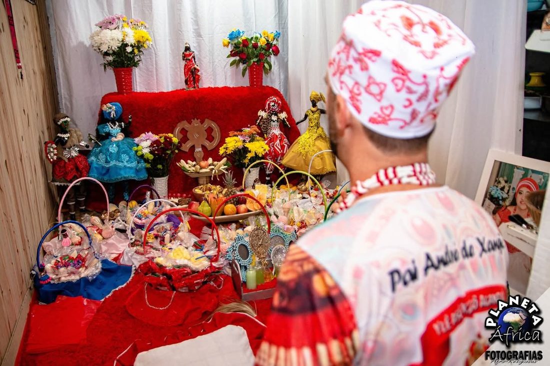Mesa de doces em festa da casa